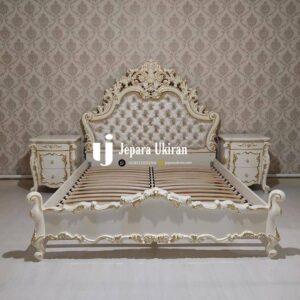 Set Kamar Tidur Mewah