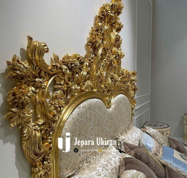 dc834677 cde1 4454 a59e 66266eca06a2 - Tempat Tidur Elegan