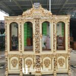 Lemari Hias Mewah Terbaru