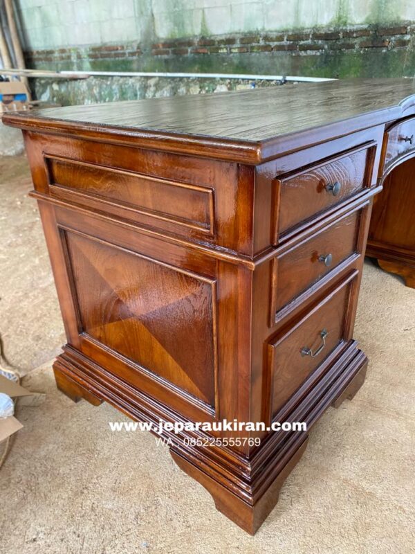 69d74f30 04d6 4b8e a309 48308f1e0795 - Meja Kantor Jati Terbaru