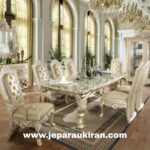 Meja Makan Elegan Ukir