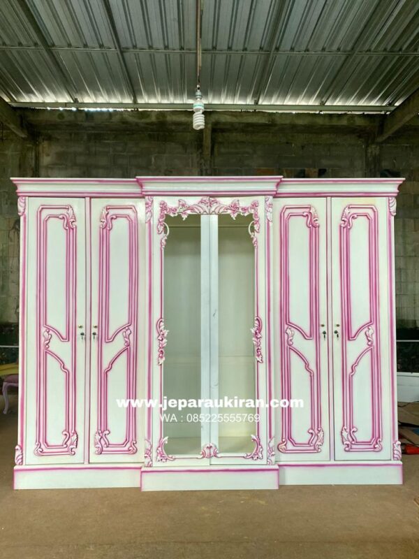 f3a17a4f d98e 49f7 bb82 e9d25e02336f - Lemari Pakaian Modern Terbaru