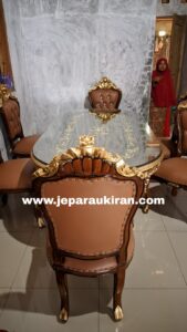 Meja Makan Jati 1add9668 218a 4eca a208 4093bd2b26d6 169x300 - Meja Makan Jati