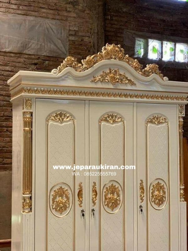 aa348c8b dbdb 4ea9 a1f9 064d6f8f3269 - Almari Pakaian 3 Pintu