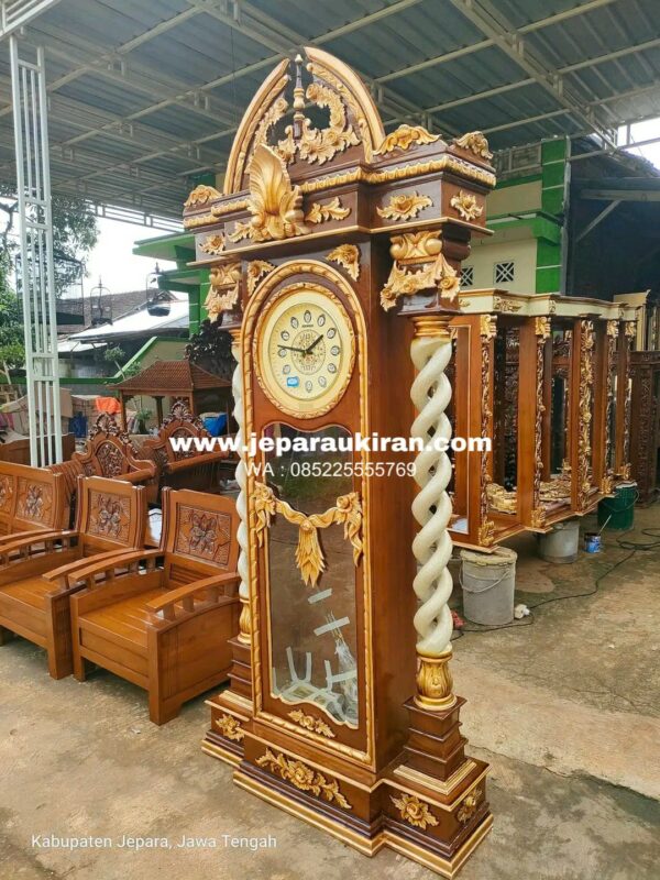 c5c95d08 c77c 452b a585 572083f54ac9 - Lemari Jam Hias