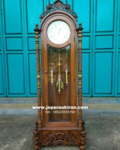 Jam Hias Kayu Jati f9fdafd9 eee9 4477 9941 43924b659e7a e1685118760116 240x300 - Jam Hias Kayu Jati