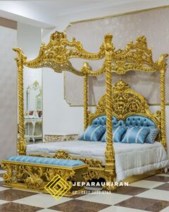 Set Tempat Tidur Mewah Emas